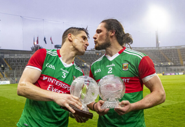padraig-ohora-celebrates-after-the-game-with-lee-keegan