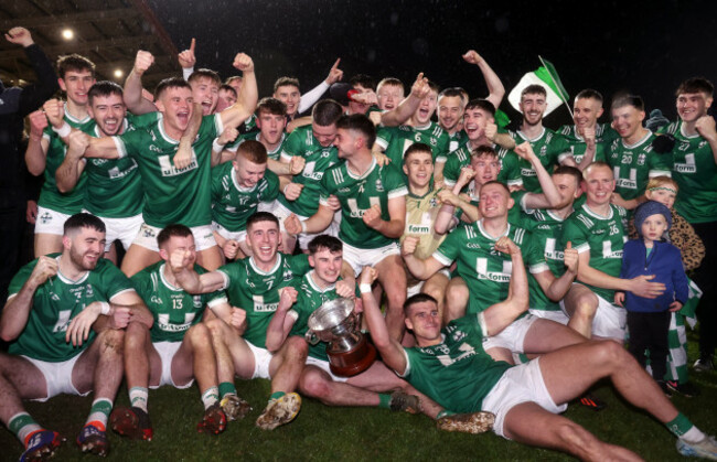 newbridge-celebrates-their-win