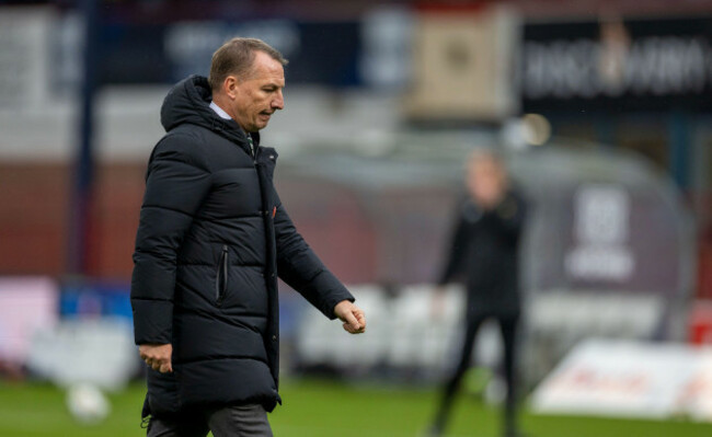 dens-park-dundee-uk-19th-oct-2025-scottish-premiership-football-dundee-versus-celtic-a-dejected-celtic-manager-brendan-rodgers-leaves-the-pitch-after-their-defeat-credit-action-plus-sportsala