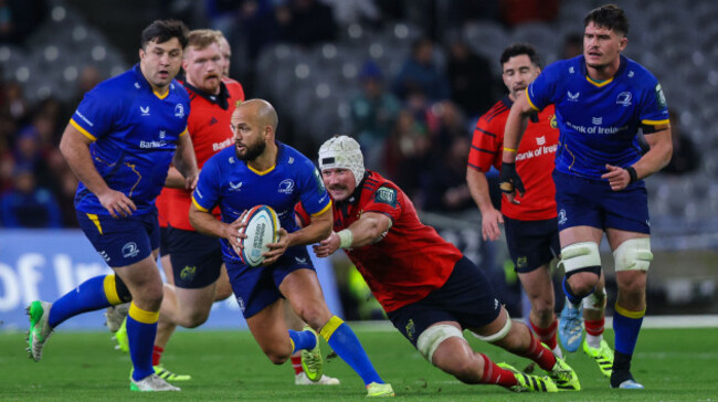 jamison-gibson-park-is-tackled-by-fineen-wycherley