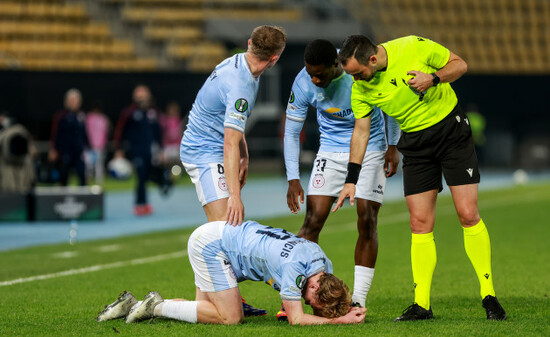 jack-henry-francis-reacts-after-a-challenge