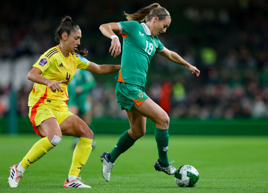 amber-tysiak-and-kyra-carusa