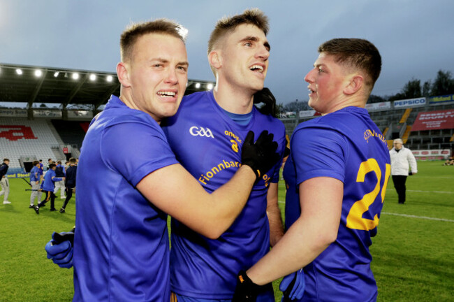 ian-maguire-celebrates-after-the-game-with-steven-sherlock-and-cillian-myers-murray