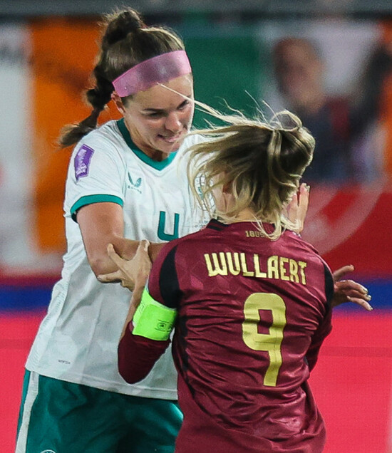 tensions-flare-between-caitlin-hayes-and-tessa-wullaert