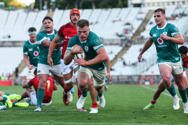 cian-prendergast-scores-his-sides-tenth-try