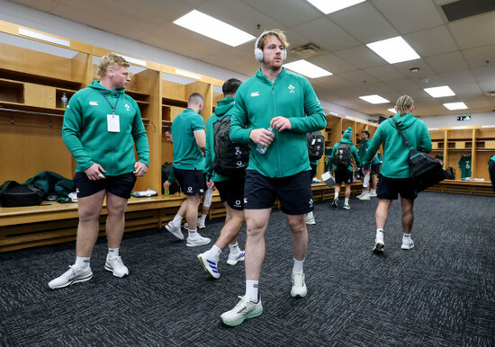 ryan-baird-in-the-changing-room-ahead-of-the-match