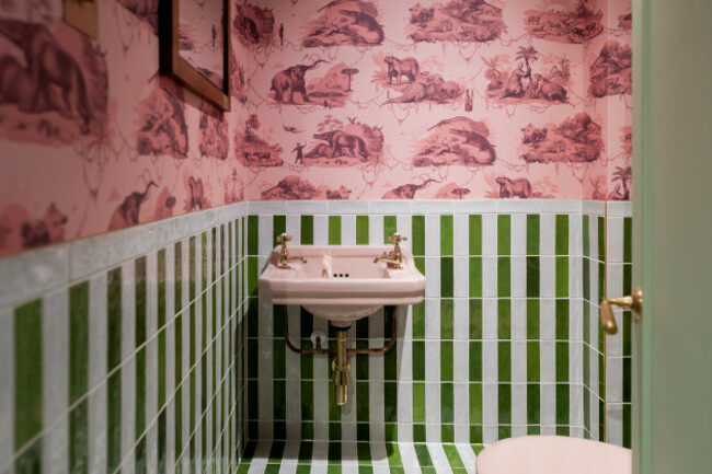 DivineSavages_Stills_17 Photo Credit - Ca'Pietra