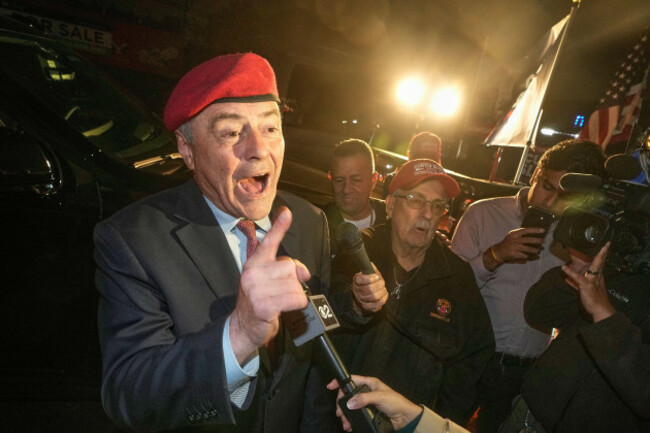 new-york-mayoral-candidate-curtis-sliwa-rallies-with-supporters-at-one-of-his-campaign-offices-in-the-brooklyn-borough-of-new-york-monday-nov-3-2025-ap-photorichard-drew