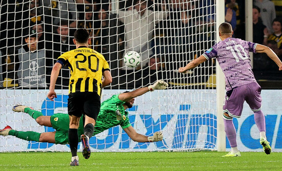 graham-burke-scores-his-sides-first-goal