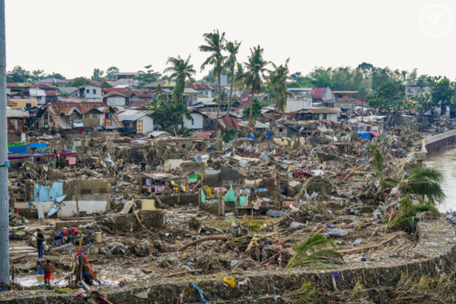 in-this-photo-provided-by-the-malacanang-presidential-communications-office-damaged-homes-beside-mananga-bridge-in-talisay-cebu-province-central-philippines-on-friday-nov-7-2025-after-typhoon-kal