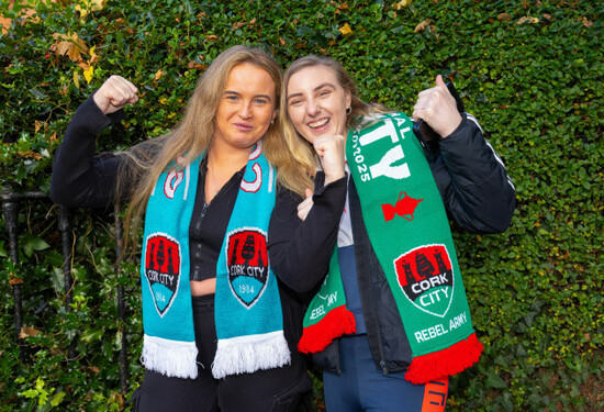 cork-fans-ahead-of-the-game