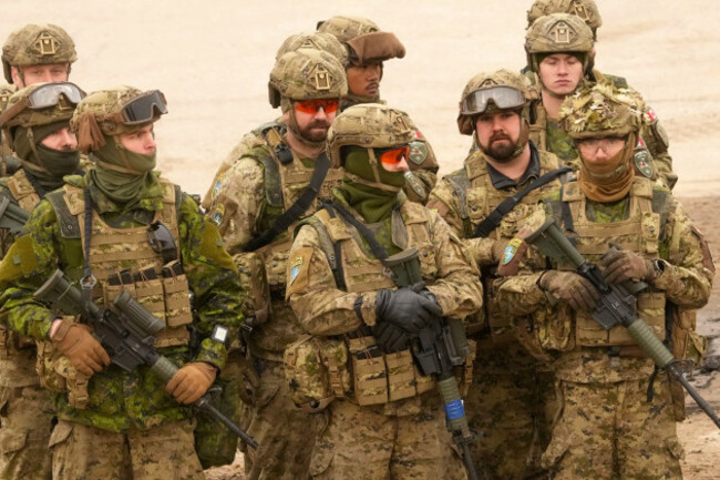 adazi-vidzeme-region-latvia-9th-nov-2025-canadian-army-servicemen-attend-nato-multinational-brigade-latvia-resolute-warrior-military-exercise-nato-multinational-brigade-latvia-mnb-lva-conducts