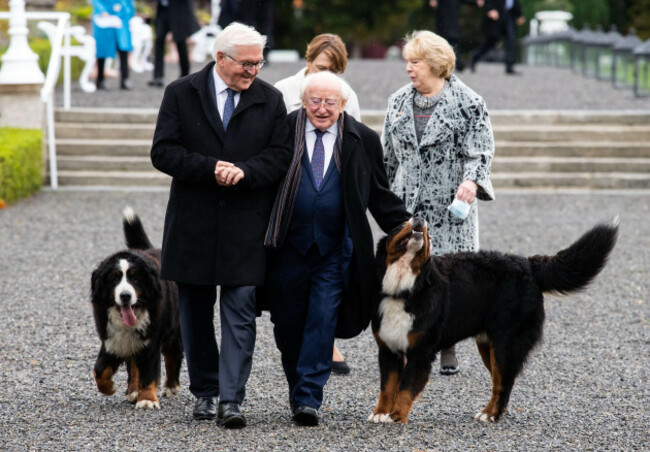 dublin-ireland-27th-oct-2021-federal-president-frank-walter-steinmeier-l-and-his-wife-elke-budenbender-walk-together-with-michael-d-higgins-president-of-ireland-his-wife-sabina-higgins-r-a