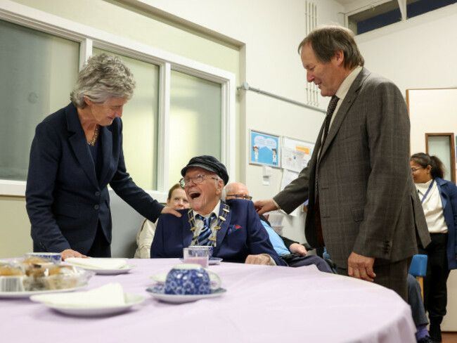 PRES CONNOLLY MERLIN NURSING UN MX-2