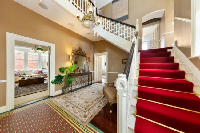 eyJidWNrZXQiOiJtZWRpYW1hc3Rlci1zM2V1IiwiZWRpdHMiOnsicmVzaXplIjp7ImZpdCI6Imluc2lkZSIsIndpZHRoIjoxMjAwLCJoZWlnaHQiOjEyMDB9fSwib3V0cHV0Rm9ybWF0IjoianBlZyIsImtleSI6ImEvMi9hMjZiMDEyMC00NjFmLTQ3YWUtOTExMC0zNGRmN2Q3MTFmN2YuanBnIn0=