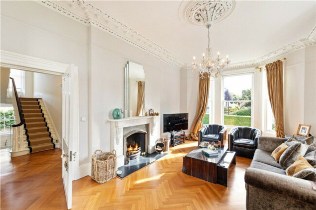 eyJidWNrZXQiOiJtZWRpYW1hc3Rlci1zM2V1IiwiZWRpdHMiOnsicmVzaXplIjp7ImZpdCI6Imluc2lkZSIsIndpZHRoIjoxMjAwLCJoZWlnaHQiOjEyMDB9fSwib3V0cHV0Rm9ybWF0IjoianBlZyIsImtleSI6IjQvZS80ZWQzZWRiMC1mMTM5LTRkNWQtOTZlNy01MDNlMmU2Njc4NDUuanBnIn0=