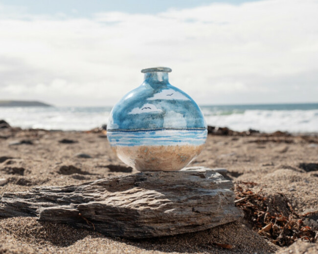 Ebb Tide Moon Jar (1)