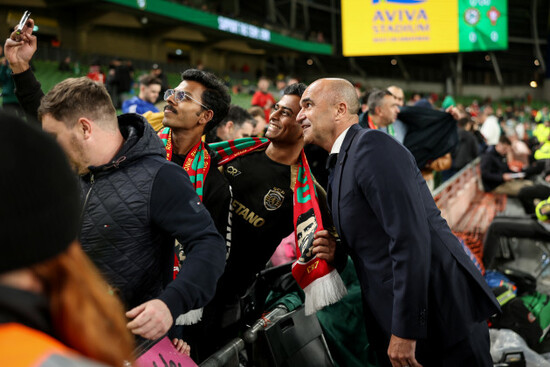 roberto-martinez-with-fans-ahead-of-the-match