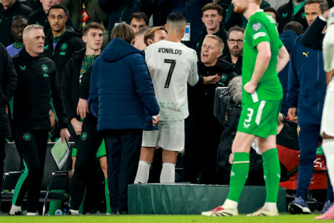 heimir-hallgrimsson-speaks-with-cristiano-ronaldo-after-he-leaves-the-pitch-due-to-a-red-card