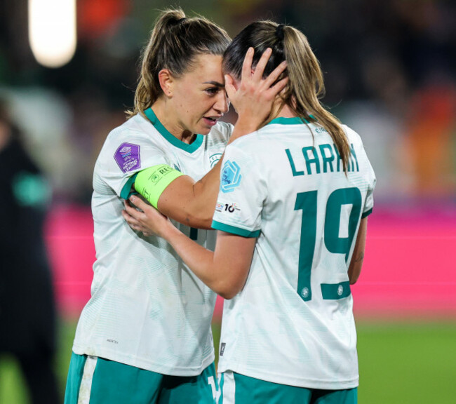 katie-mccabe-celebrates-with-abbie-larkin-after-the-game