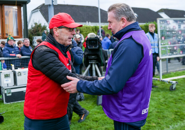 gerry-oconnor-and-eamonn-kelly-shake-hands-at-the-final-whistle