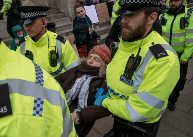 clarendon-steps-broad-street-oxford-uk-18th-november-2025-today-defend-our-juries-claim-they-have-launched-the-most-widespread-mass-civil-disobedience-campaign-across-the-uk-in-modern-british-histo