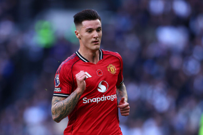 london-uk-8th-nov-2025-benjamin-sesko-of-manchester-united-during-the-tottenham-hotspur-vs-manchester-united-premier-league-match-at-the-tottenham-hotspur-stadium-london-picture-credit-should-re