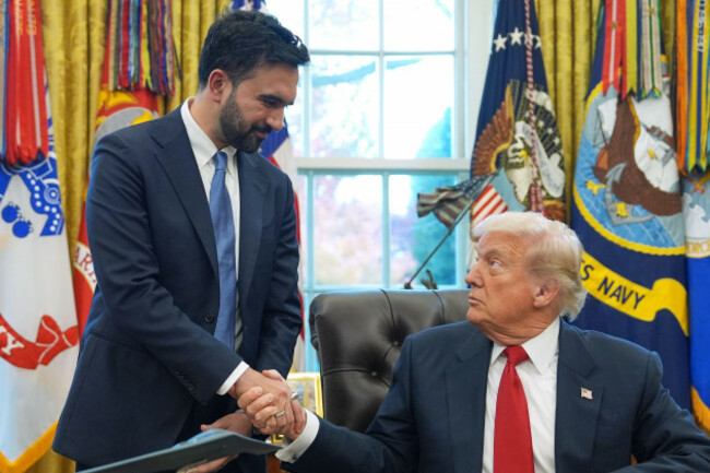 president-donald-trump-shakes-hands-with-new-york-city-mayor-elect-zohran-mamdani-in-the-oval-office-of-the-white-house-friday-nov-21-2025-in-washington-ap-photoevan-vucci