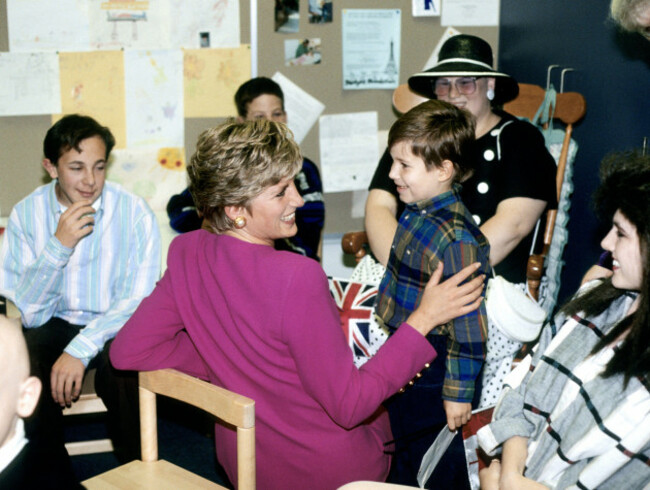 hrh-princess-diana-visits-a-school-in-sudbury-during-her-royal-tour-of-canada-wearing-a-pink-suit-designed-by-fashion-designer-paul-costelloe-october
