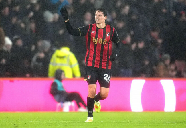 bournemouths-enes-unal-celebrates-scoring-their-sides-second-goal-of-the-game-during-the-premier-league-match-at-vitality-stadium-bournemouth-picture-date-saturday-november-22-2025