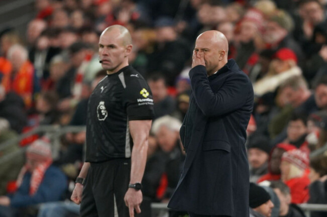 liverpools-manager-arne-slot-reacts-during-the-english-premier-league-soccer-match-between-liverpool-and-nottingham-forest-in-liverpool-england-saturday-nov-22-2025-ap-photoian-hodgson