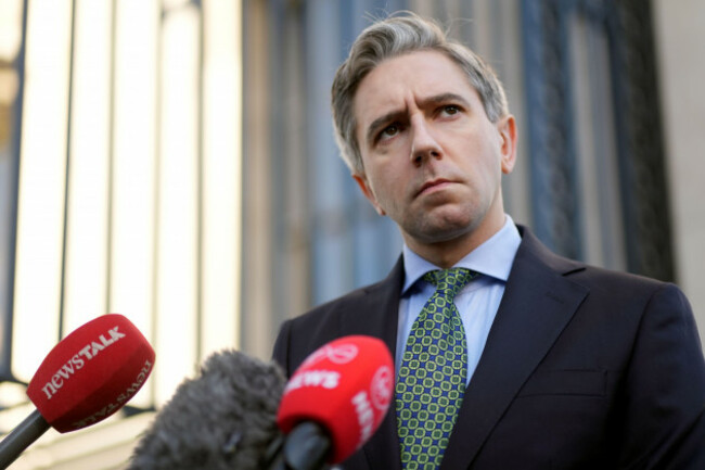 tanaiste-simon-harris-speaks-to-media-ahead-of-a-cabinet-meeting-at-government-buildings-in-dublin-picture-date-wednesday-october-29-2025
