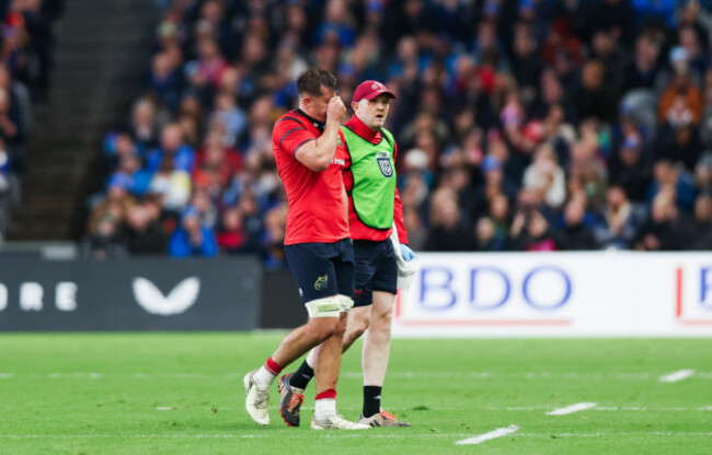 brian-gleeson-is-substituted-after-receiving-an-injury