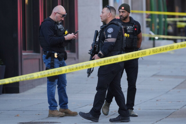 atf-and-secret-service-police-officers-are-seen-after-reports-of-two-national-guard-soldiers-shot-near-the-white-house-in-washington-wednesday-nov-26-2025-ap-photoevan-vucci