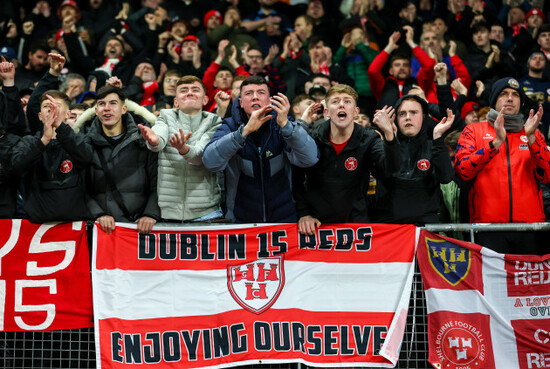 shelbourne-fans-during-the-game