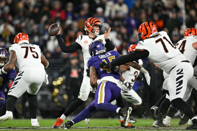 cincinnati-bengals-quarterback-joe-burrow-throws-a-pass-during-the-second-half-of-an-nfl-football-game-against-the-baltimore-ravens-thursday-nov-27-2025-in-baltimore-ap-phototerrance-williams