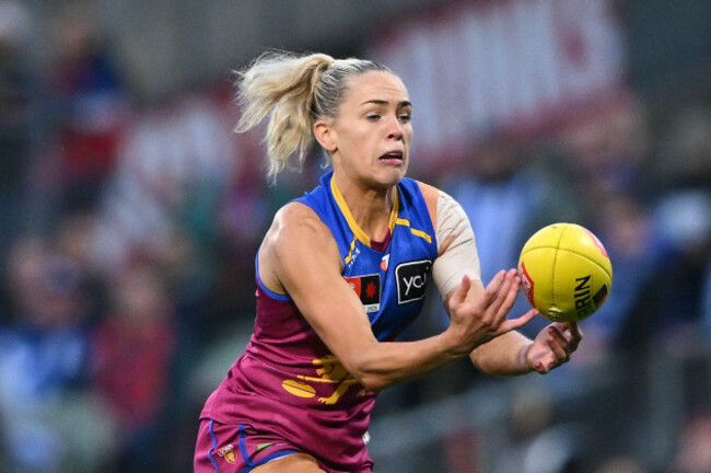 melbourne-australia-29th-nov-2025-orla-odwyer-of-brisbane-lions-in-action-during-the-aflw-grand-final-match-between-the-north-melbourne-kangaroos-and-the-brisbane-lions-at-ikon-park-in-melbourne