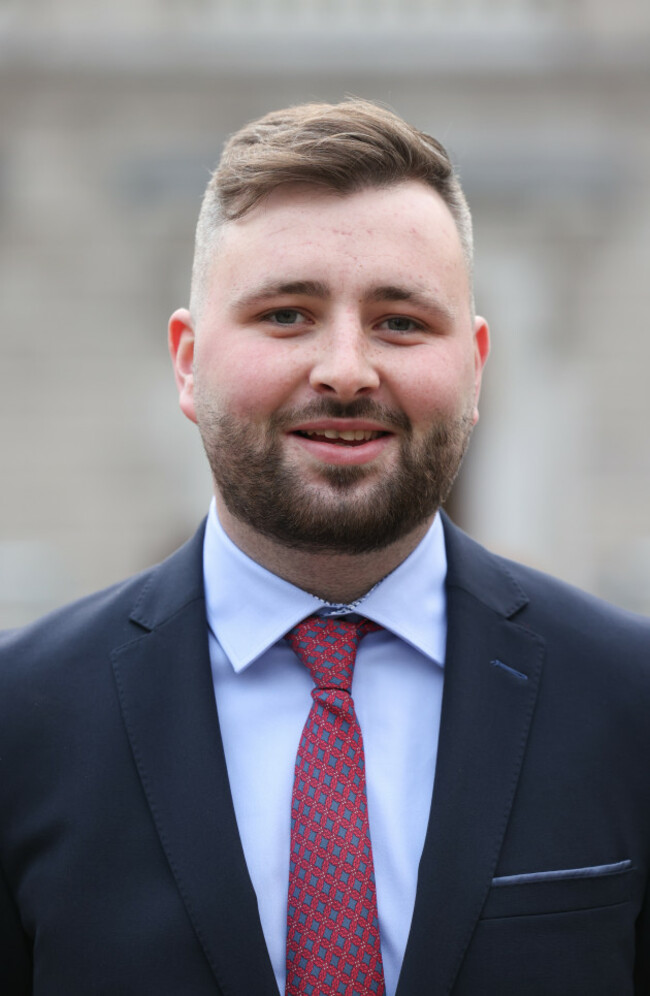 New Dail-40_90719106