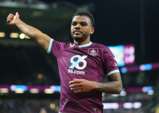 lyle-foster-of-burnley-during-the-premier-league-match-burnley-vs-crystal-palace-at-turf-moor-burnley-united-kingdom-3rd-december-2025photo-by-richard-biertonnews-images-ger-aut-sui-out