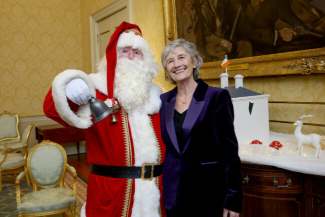 PRES CONNOLLY X MAS TREE LIGHT MX-16