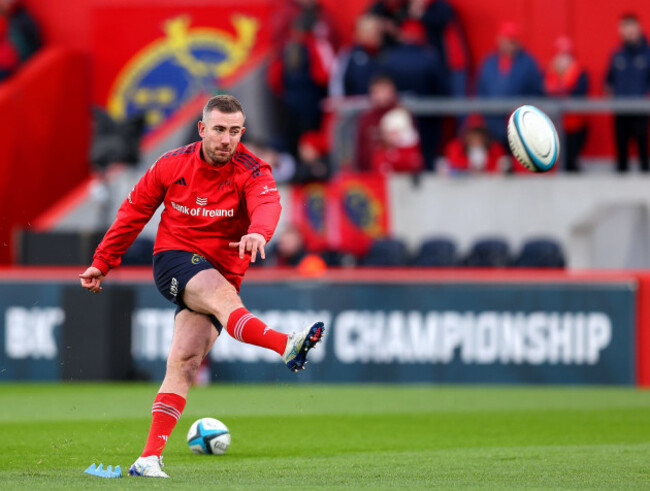 jj-hanrahan-during-the-warm-up-ahead-of-the-match