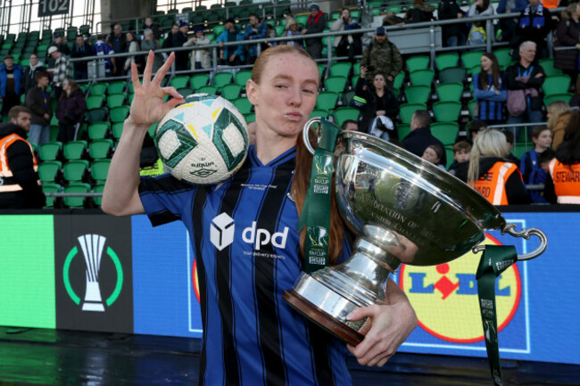 kelly-brady-celebrates-with-the-cup