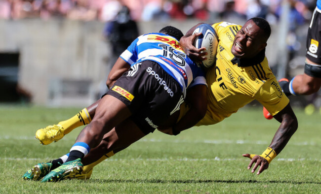 suliasi-vunivalu-is-tackled-by-warrick-gelant