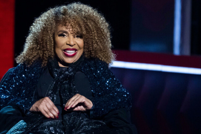honoree-roberta-flack-attends-the-black-girls-rock-awards-at-the-new-jersey-performing-arts-center-on-saturday-aug-5-2017-in-newark-n-j-photo-by-charles-sykesinvisionap