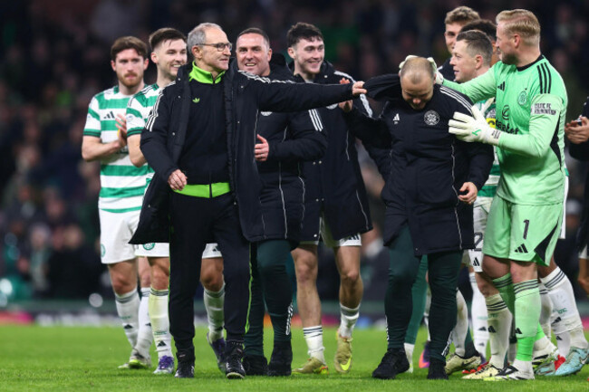 3rd-december-2025-celtic-park-glasgow-scotland-scottish-premiership-football-celtic-versus-dundee-celtic-interim-manager-martin-oneill-drags-forward-celtic-interim-assistant-manager-shaun-malon