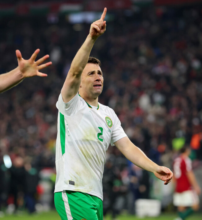 seamus-coleman-celebrates-after-the-match