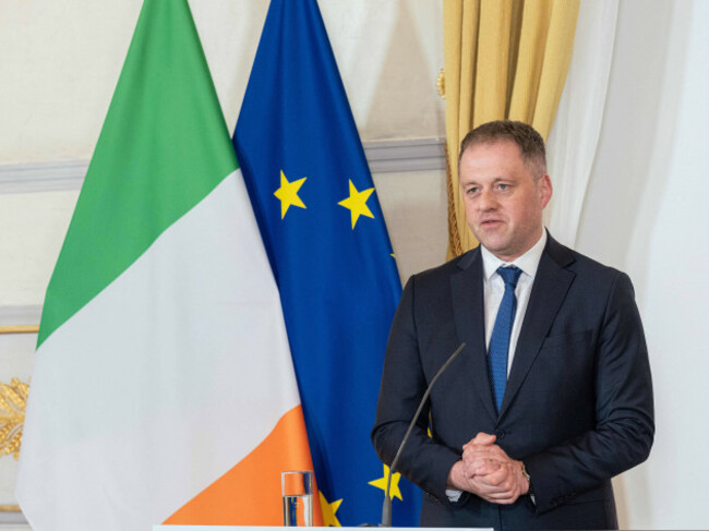 20251203-arbeitsbesuch-des-irischen-eu-ministers-bei-der-oesterreichischen-europaministerin-wien-oesterreich-dezember-3-eu-minister-von-irland-thomas-byrne-beim-arbeitsbesuch-des-irischen-eu-min