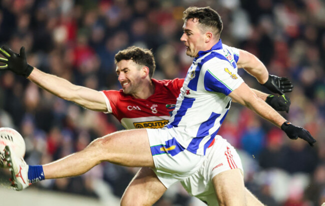 mark-oconnor-attempts-to-block-a-shot-by-colm-basquel