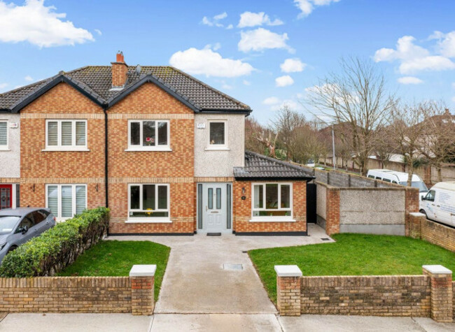 eyJidWNrZXQiOiJtZWRpYW1hc3Rlci1zM2V1IiwiZWRpdHMiOnsicmVzaXplIjp7ImZpdCI6Imluc2lkZSIsIndpZHRoIjoxMjAwLCJoZWlnaHQiOjEyMDB9fSwib3V0cHV0Rm9ybWF0IjoianBlZyIsImtleSI6IjQvZC80ZDAwMjY2ZS1mMTJjLTRlMGMtYjg5ZS01MzM2MDdiMzU2ZGMuanBnIn0=