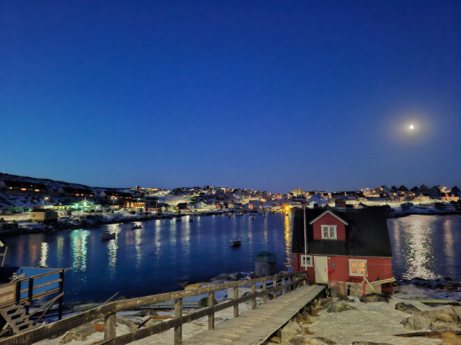 aasiaat-7th-jan-2026-this-photo-taken-on-jan-7-2026-shows-the-scenery-of-aasiaat-greenland-an-autonomous-territory-of-denmark-to-go-with-roundup-trump-weighs-options-to-acquire-greenland-inc